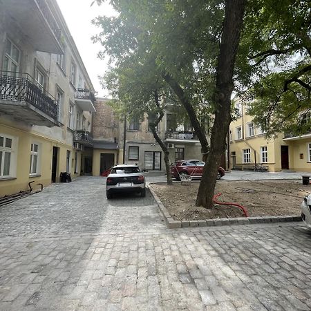 Modern Vilnius Old Town Apartment With Free Parking Экстерьер фото